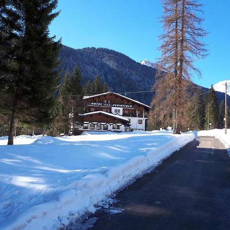 Albergo Scoiattolo ฟัลกาเด ภายนอก รูปภาพ