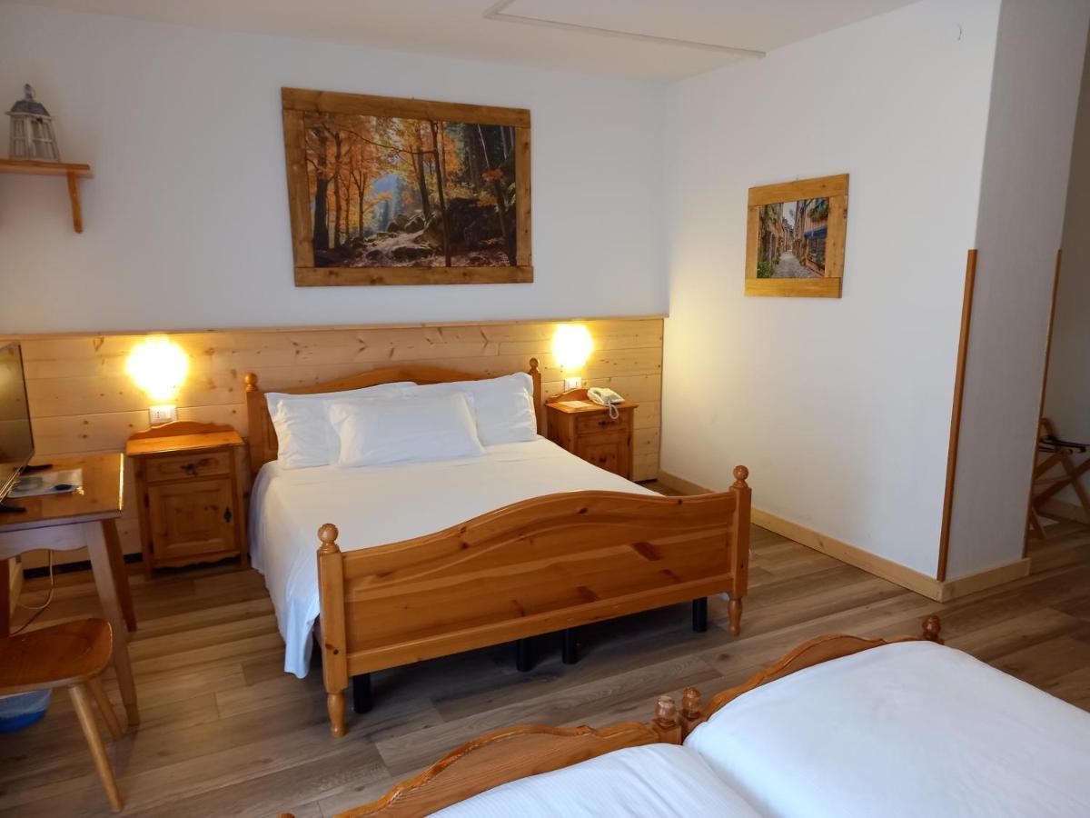 Albergo Scoiattolo ฟัลกาเด ภายนอก รูปภาพ