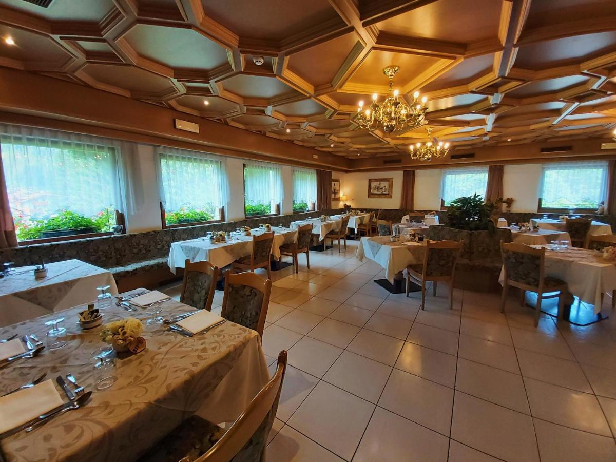 Albergo Scoiattolo ฟัลกาเด ภายนอก รูปภาพ